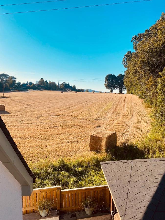 'Wardlaw View' Luxury Studio Apartment With Stunning View Kirkhill 外观 照片